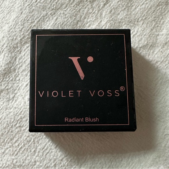 Violet Voss Radiant Blush - Picture 5 of 7